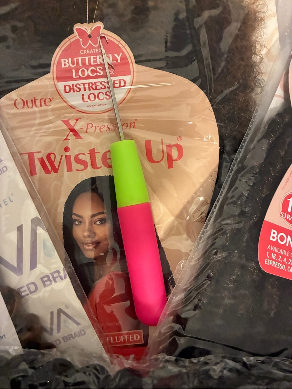 X-Pression Twisted Up Crochet Hook with Pink and Lime Handle